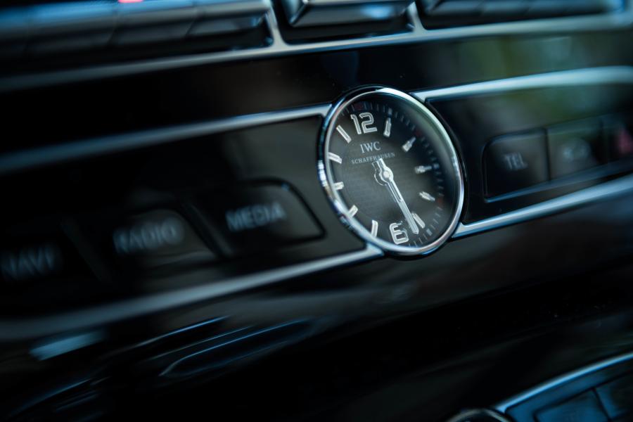 Детали интерьера Mercedes-AMG G63 (W463) 2018 года  (JP) (фото 8 из 34)